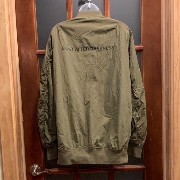 Olive Colored Jacket - Picture 3 of 8